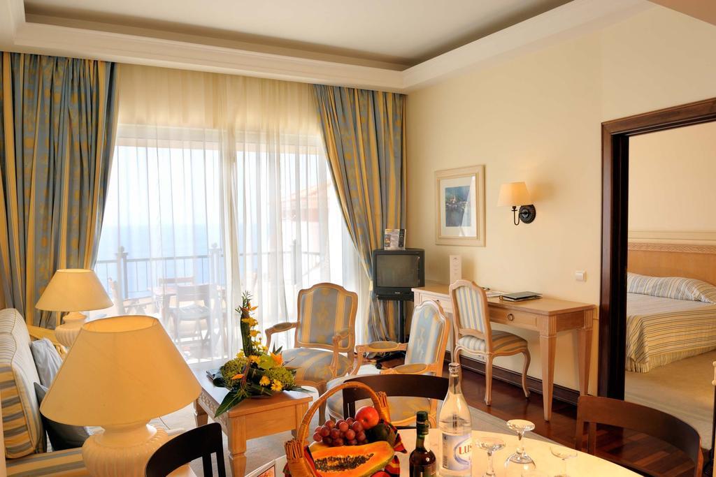 Pestana Royal All Inclusive Ocean & Spa Resort Funchal  Pokoj fotografie